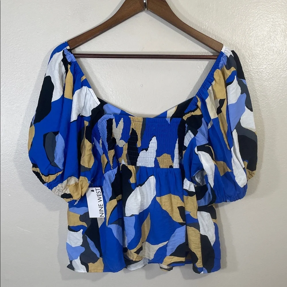 NWT Nine West Blue and Tan Patterned Blouse - Picture 3 of 5